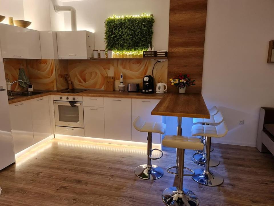 Little Treasure By The Sea Appartement Pomorie Buitenkant foto